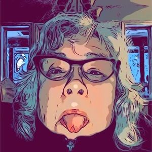 Meet your Posher, Kim